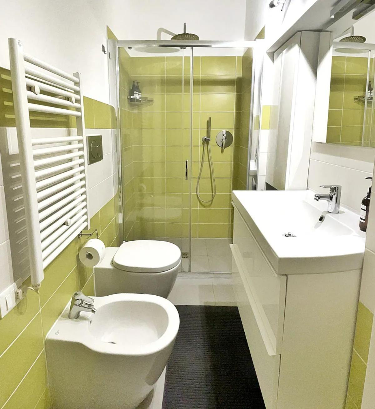Ampio E Accogliente Bilocale - Fara 1, Porta Nuova Apartment Милано Екстериор снимка