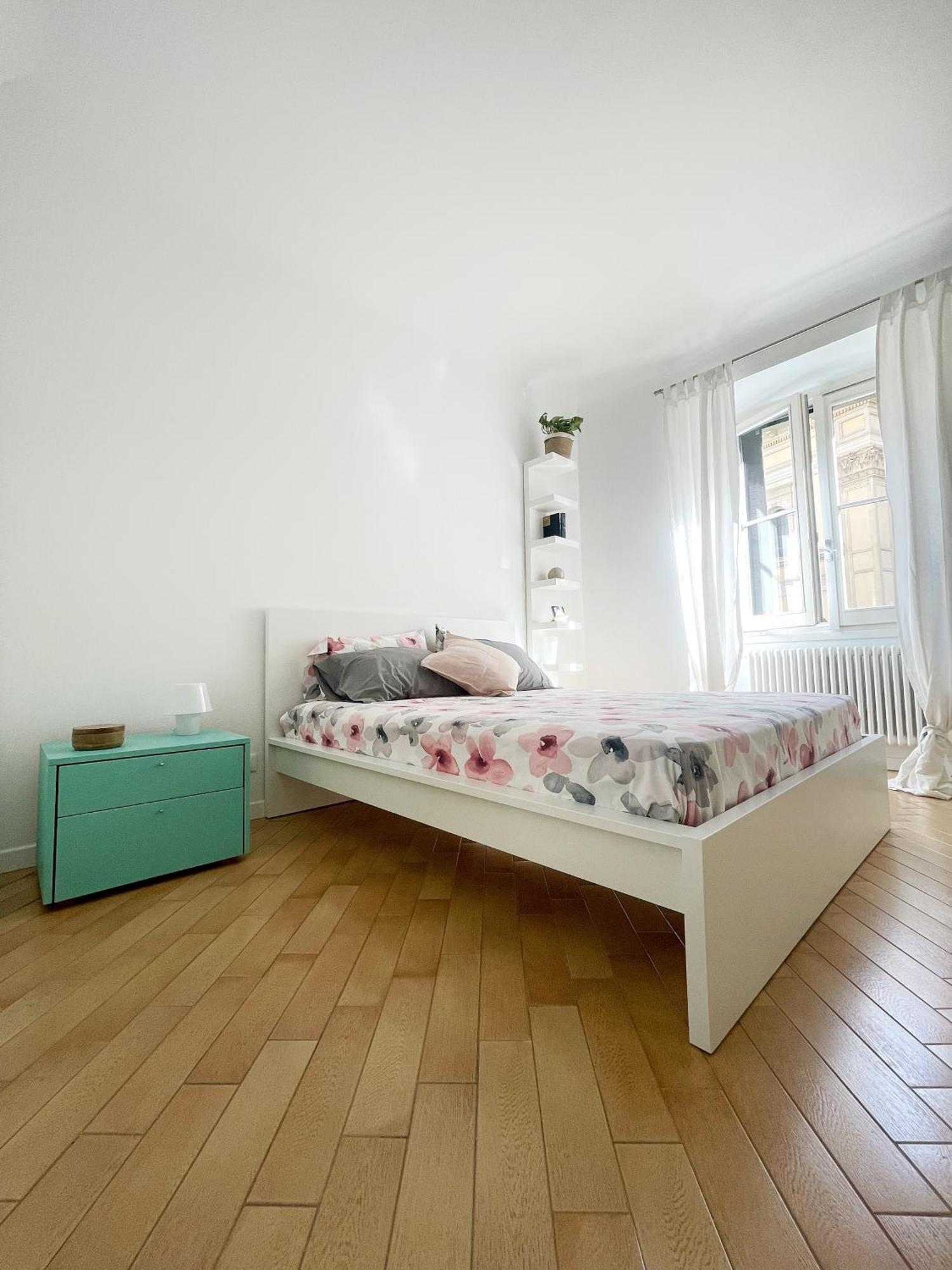 Ampio E Accogliente Bilocale - Fara 1, Porta Nuova Apartment Милано Екстериор снимка